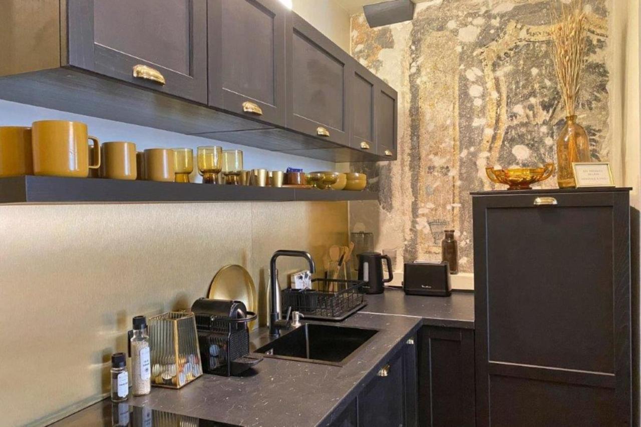 Les Fresques De Leon Apartment Tournus Exterior foto