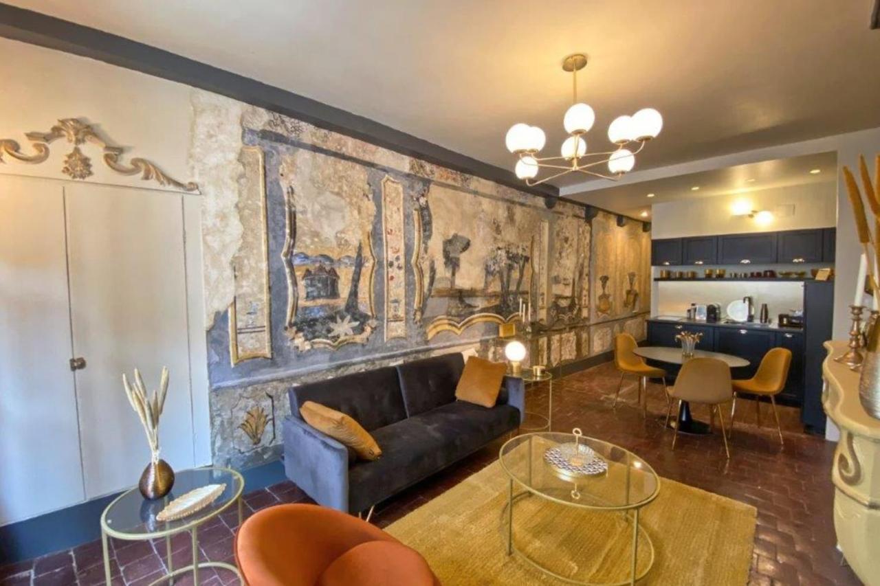 Les Fresques De Leon Apartment Tournus Exterior foto